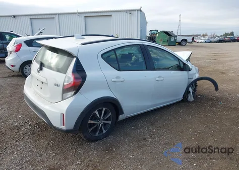 2018 Toyota Prius C Two из США, поврежденный, VIN JTDKDTB39J1612909
